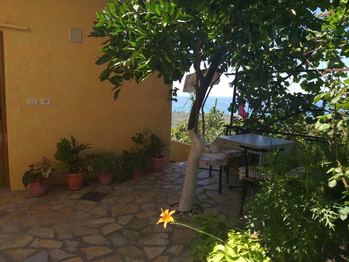 Ona'S House Villa Borsh Exterior photo